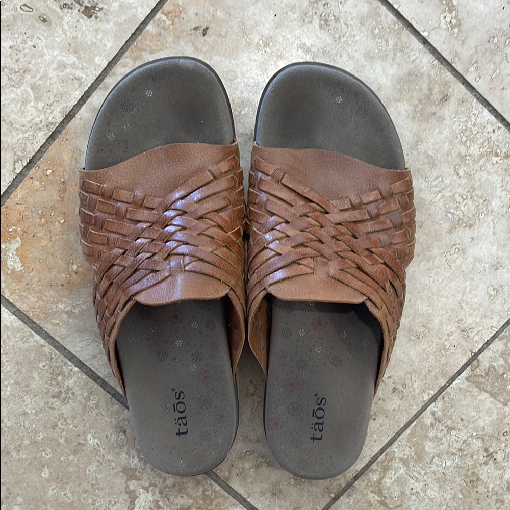 Taos Guru Sandals